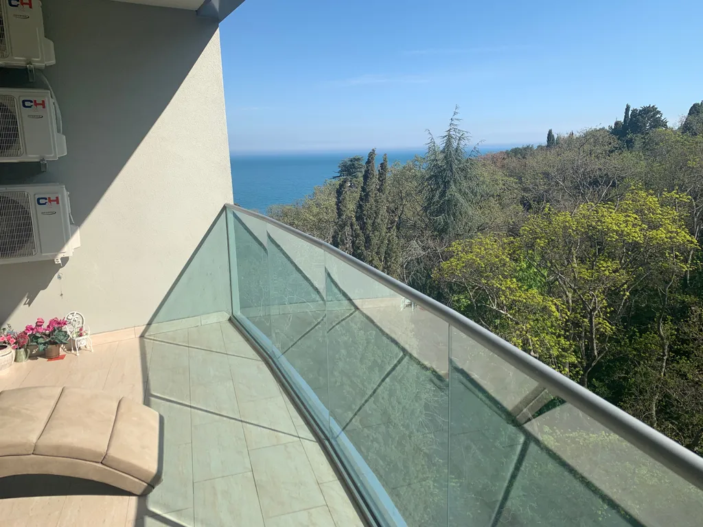 Апартаменты с видом на море в ГРК Зазеркалье