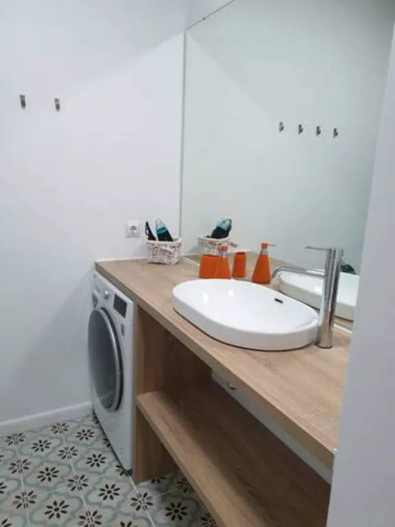 Квартира с отдельной спальней в центре