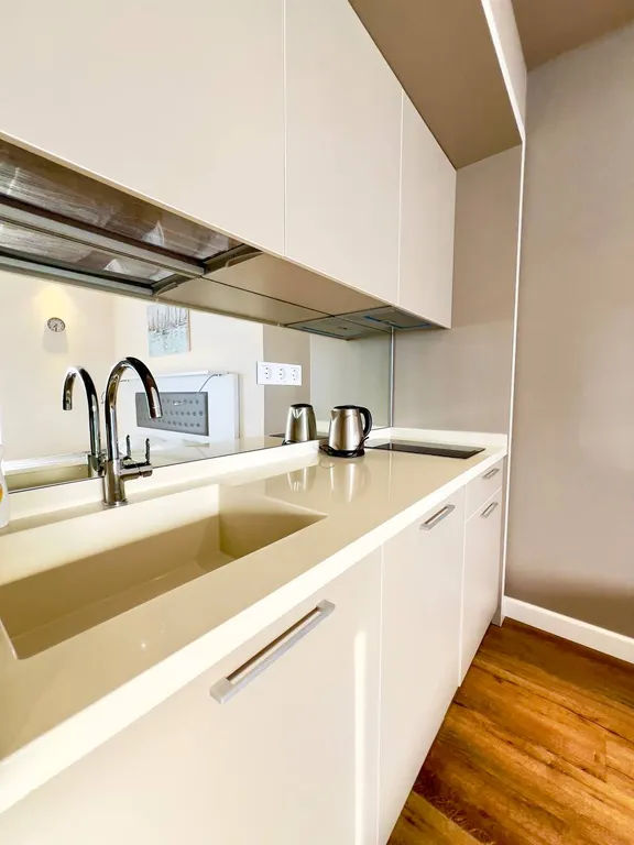 Alliance Palace, вид на закат, море и поющие фонтаны