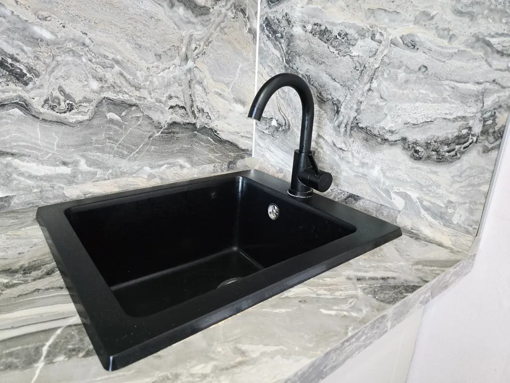 Апартаменты с видом на пруд