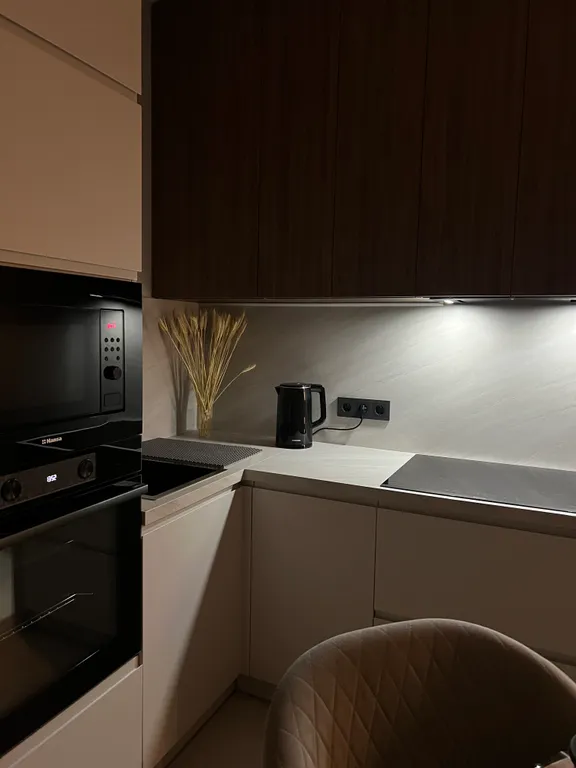 Новые апартаменты у моря в живописном месте в центре