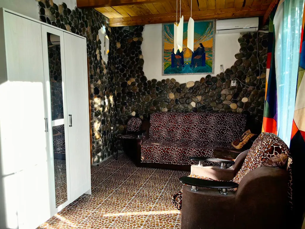 Номер с кухней рядом с морем