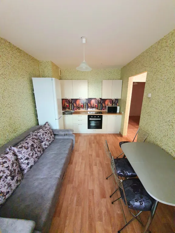 Хорошая квартира рядом с Планетой