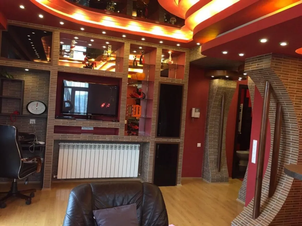 3-комнатная Квартира — аренда посуточно в Тбилиси