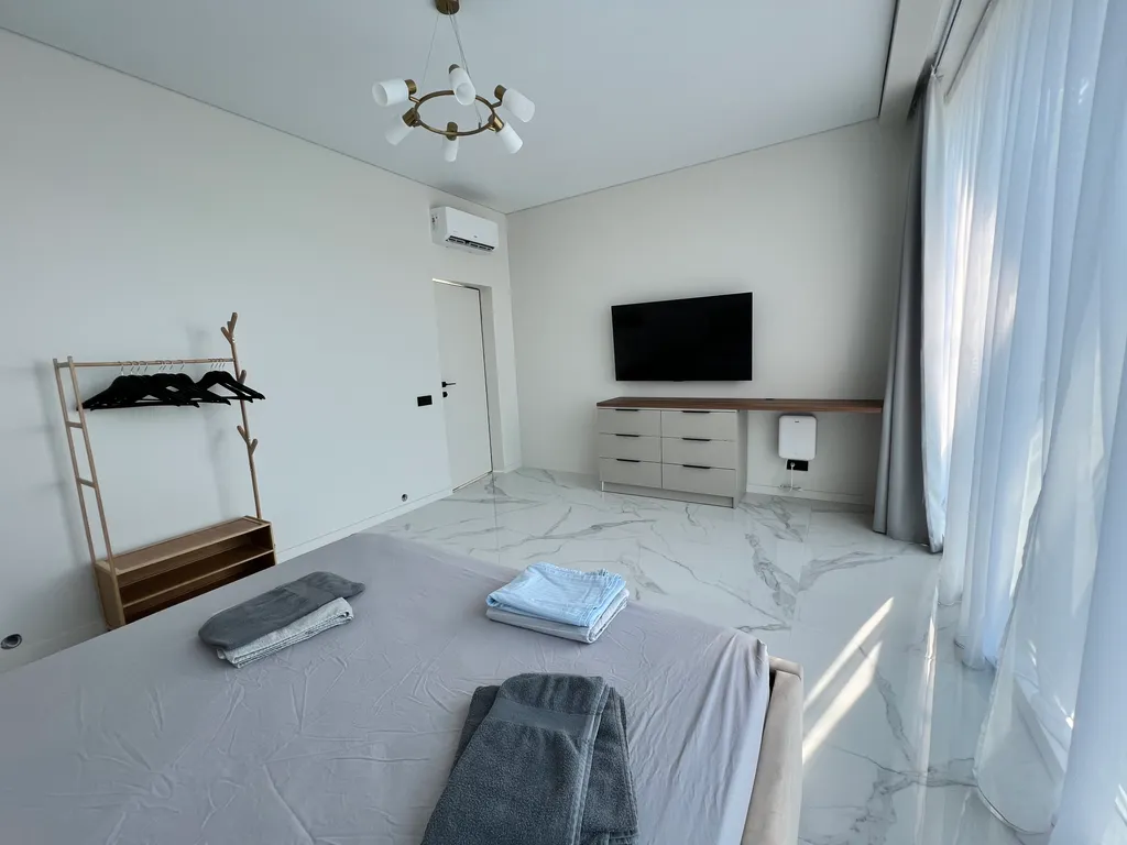 Дом с бассейном и сауной