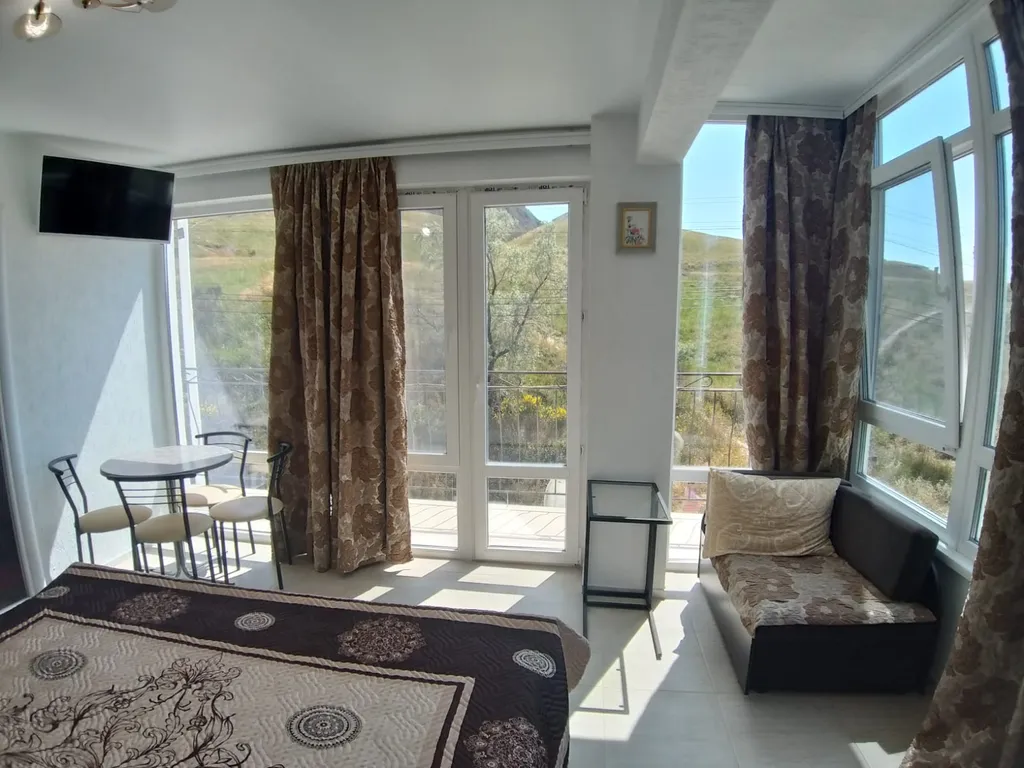 Апартаменты на 2 этаже с видом на море