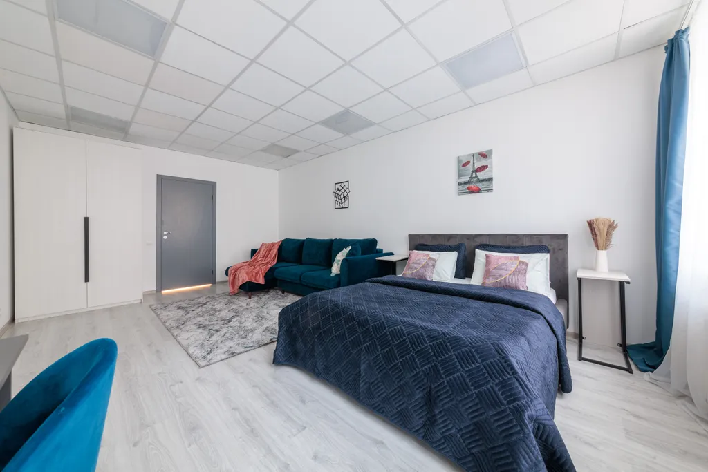 Квартира Просторная квартира у Дворцовой с 4 комнатами DereMRents — Санкт-Петербург