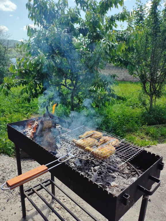 Дом с балконом