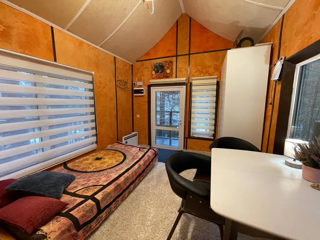 Дом панды среди елей до 3-х человек