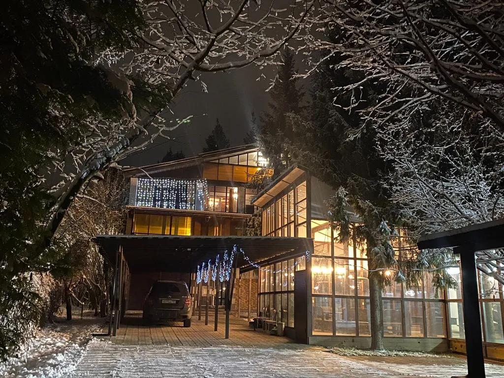 Коттедж Дом в лесу — Лупаново