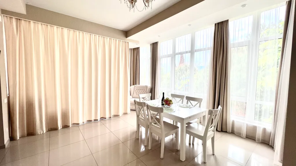 Панорамная квартира с шикарным видом на Ялту