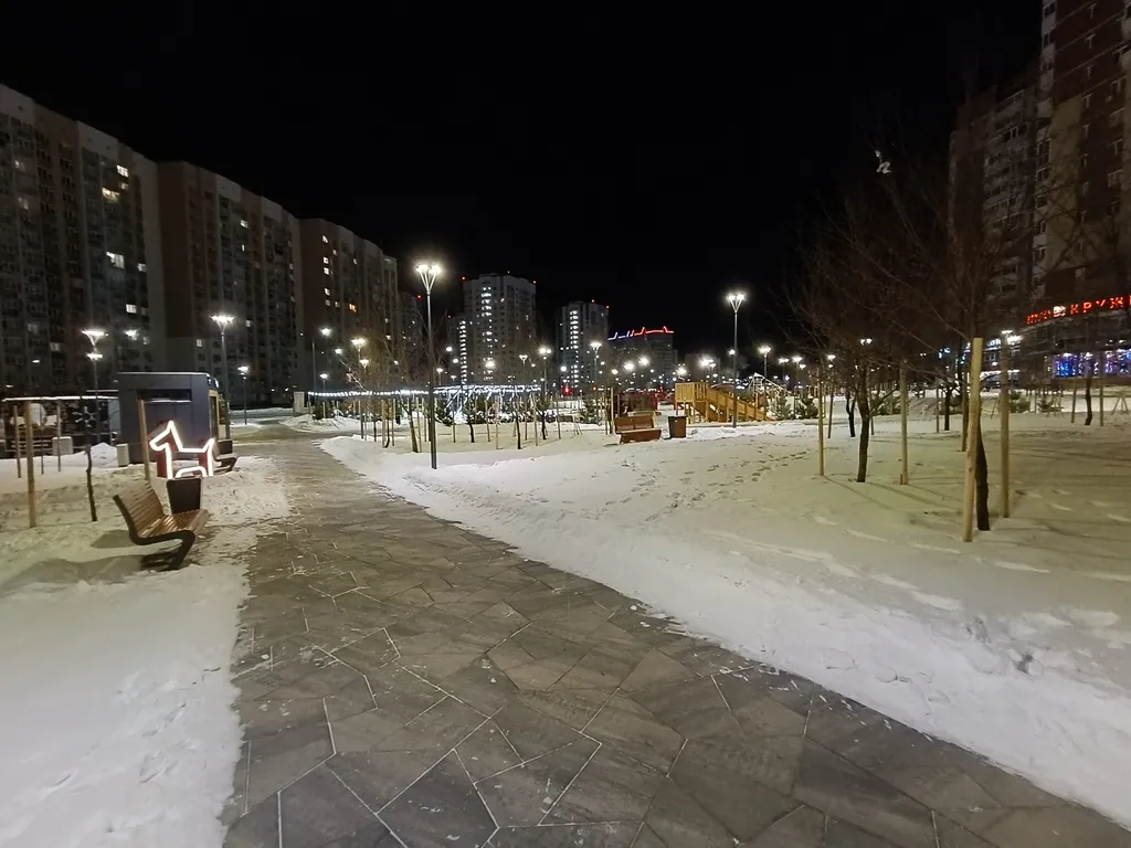 Квартира Большая красивая уютная квартира рядом с ТРЦ Кристалл — Тюмень