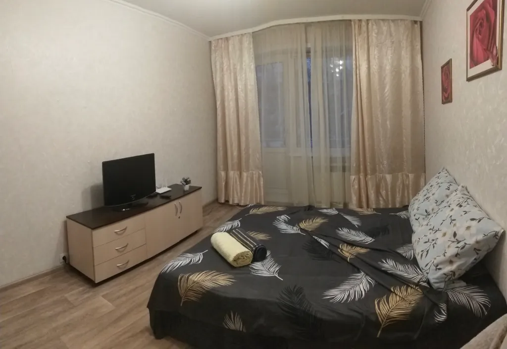 Уютная, чистая ,однокомнатная квартира . — аренда посуточно в Кемерово