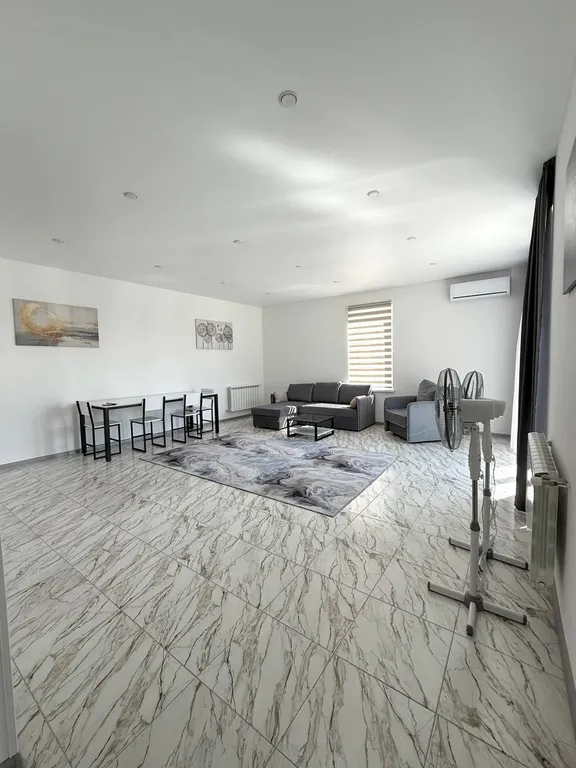 Коттедж с бассейном, спортзалом, барбекю в центре Сочи