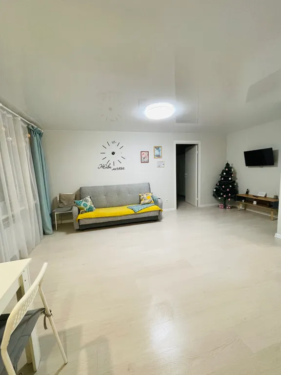 Евродвушка у озера