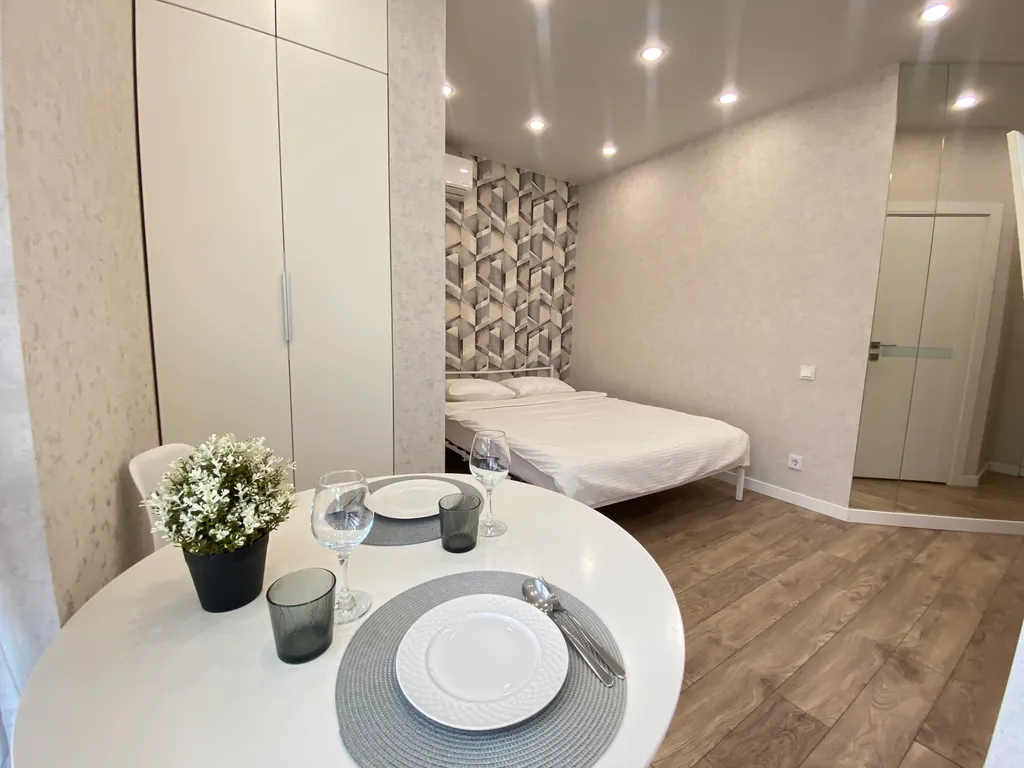Квартира Апартаменты SochiHome с тёплым бассейном — Сочи