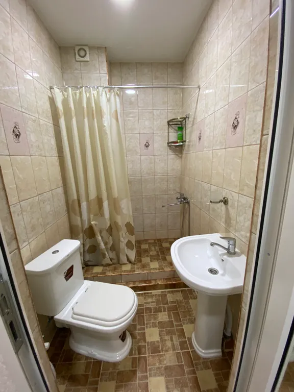 Квартира находится на берегу городского пляжа