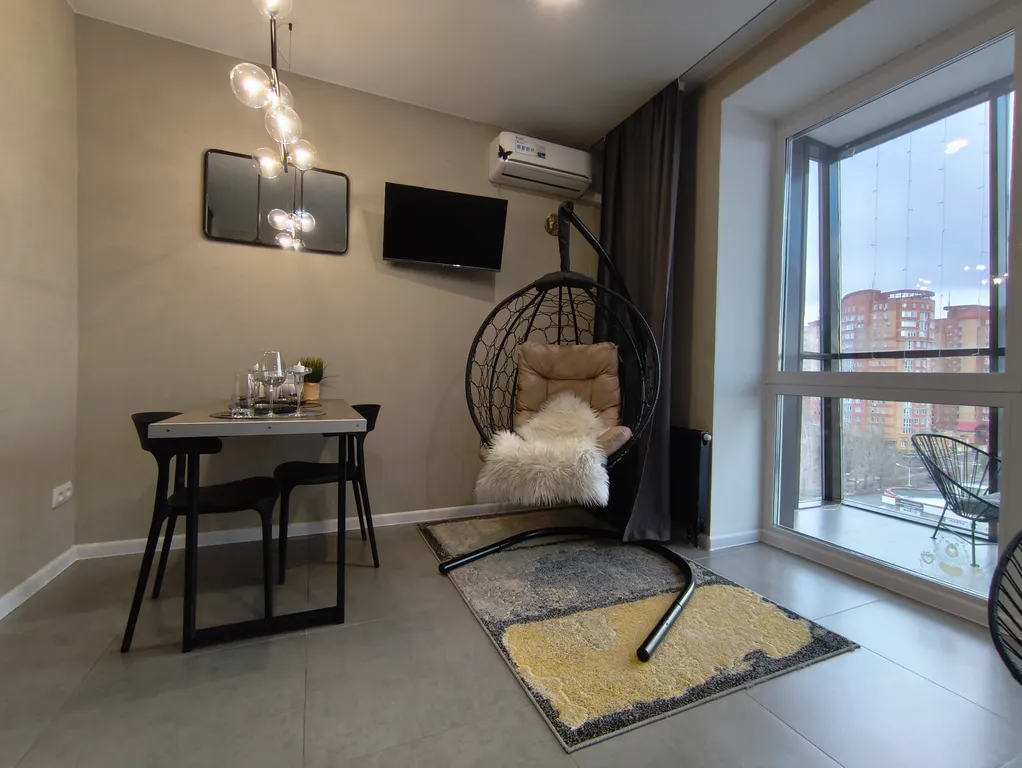 Стильные апартаменты в центре, панорамным видом на город