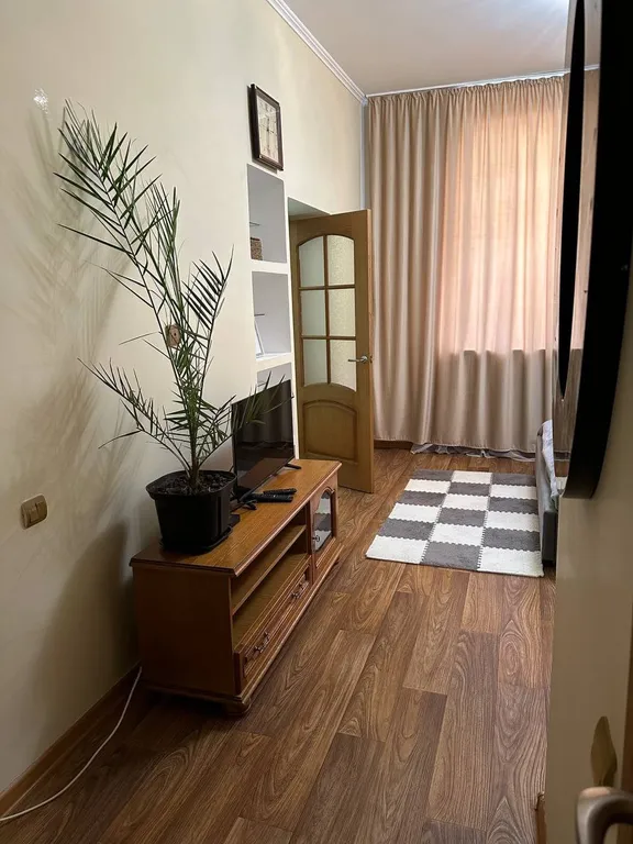 Квартира в 5 минутмх до метро