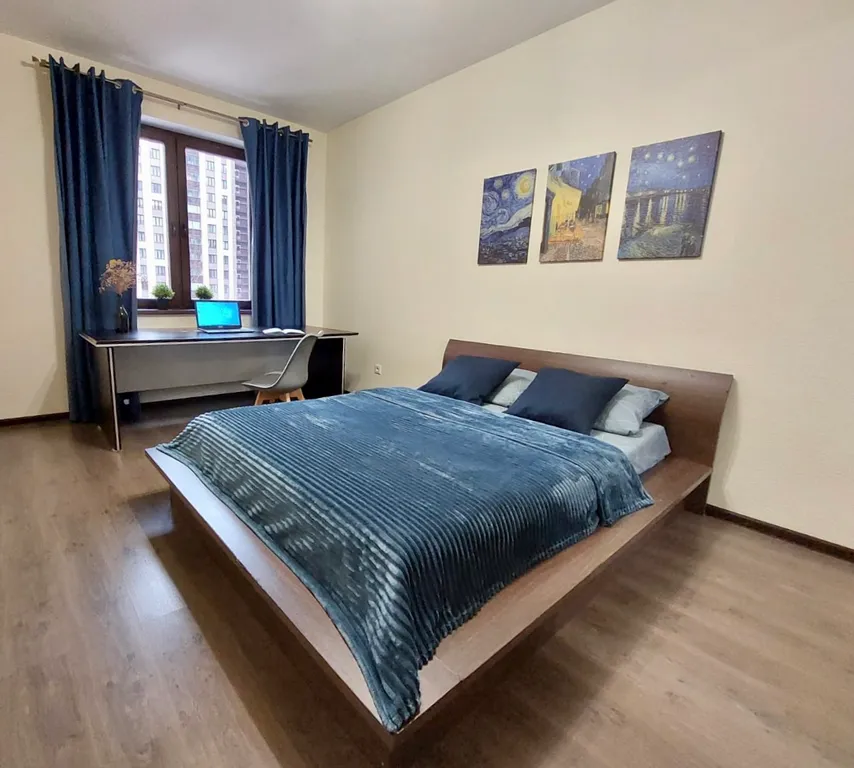 Трёхкомнатная квартира возле метро