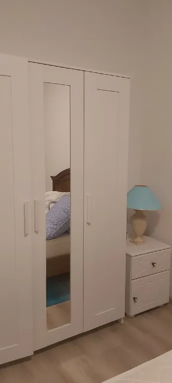 Апартаменты с террасой и камином в лесу рядом с Финским заливом