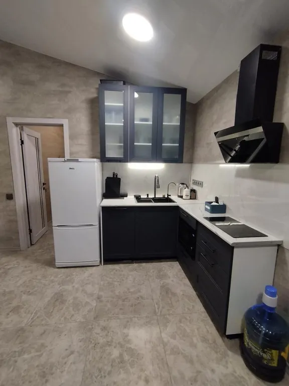 Новый загородный дом с горячей купелью и сауной