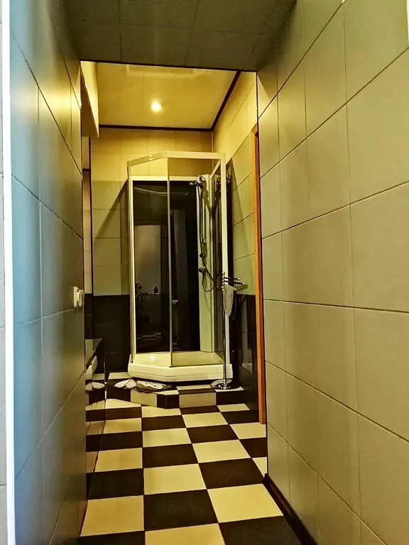 4-комнатная Квартира