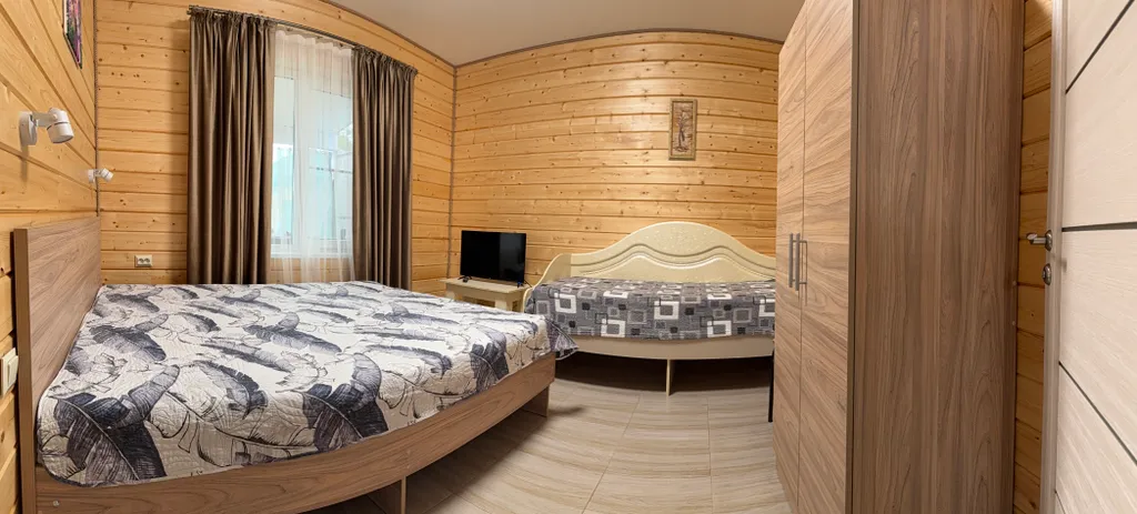 Домик для отдыха с банькой и теплым бассейном