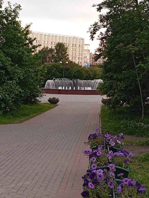 Квартира Уютная, бюджетная 2-комнатная квартира в центре города, с 2 спальнями — Мурманск