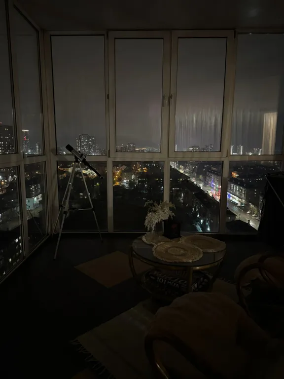 Уютная квартира у Столицы с панорамным видом на город