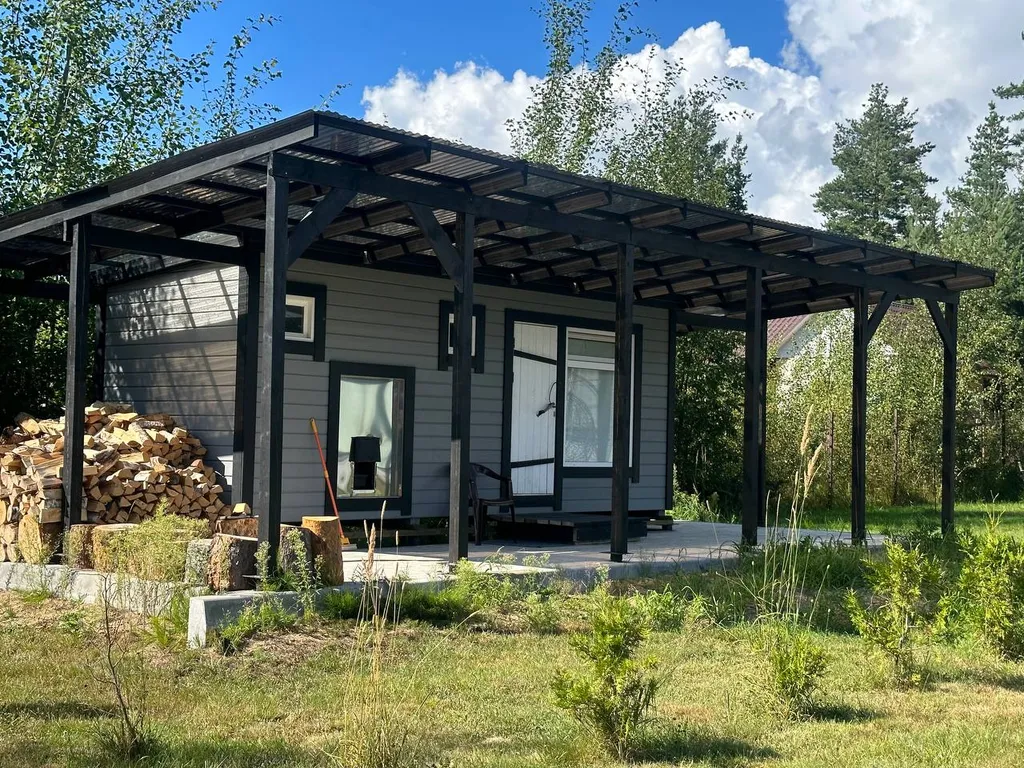 Уютный новый коттедж на берегу Финского залива
С баней на дровах