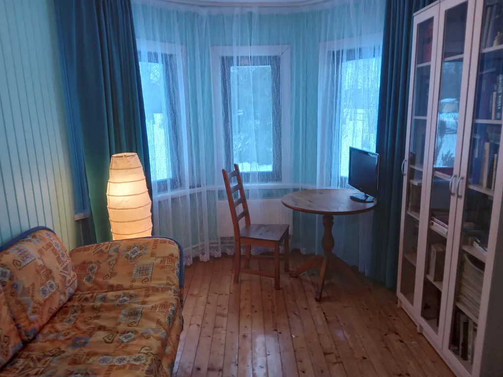 Дом на большом лесном участке