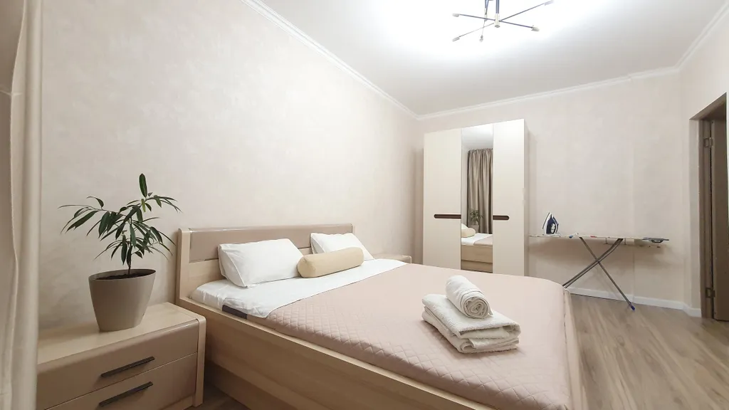 2х-комнатная квартира в жк Лазурный квартал, центр, 2 кровати, диван, кондиционер