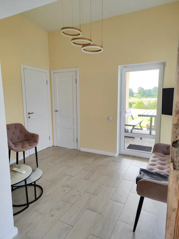 Уютный домик в деревне с баней и басейном