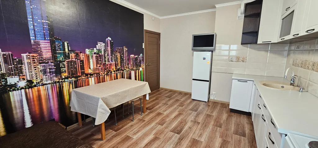 Современные трехкомнатные апартаменты на 14 этаже