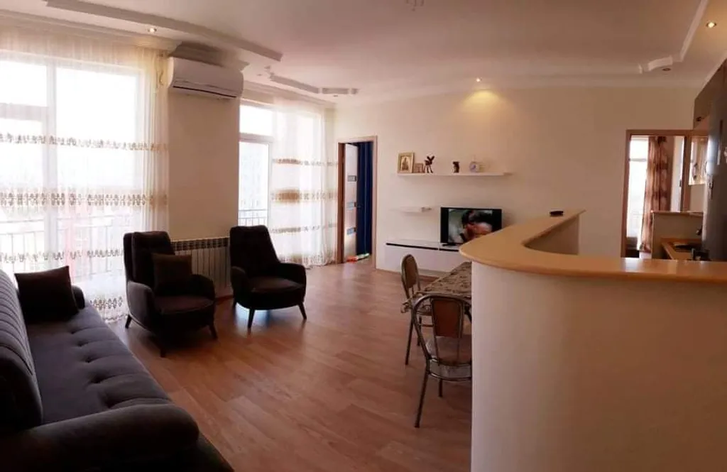 3-комнатная Квартира — аренда посуточно в Батуми