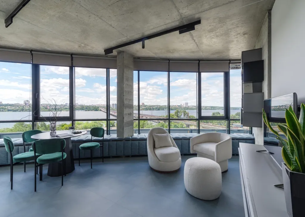 Панорамная квартира аtlantis с невероятным видом на реку и закат