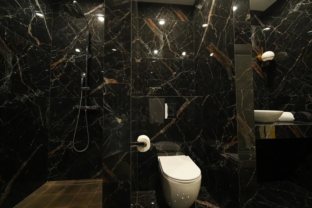 Дизайнерские апартаменты в центре города с 2-мя спальнями