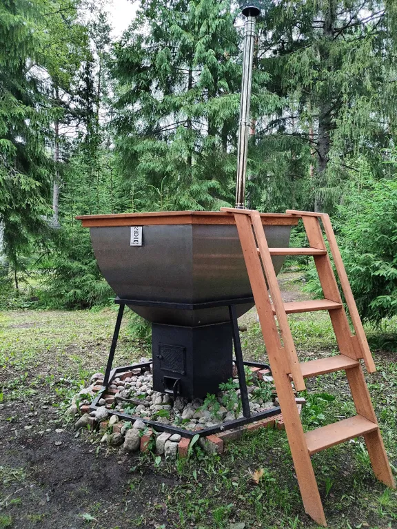 Гостевой дом с баней и Сибирским банным чаном на берегу озера Званское