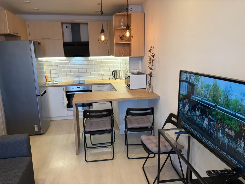 Тихий район у леса