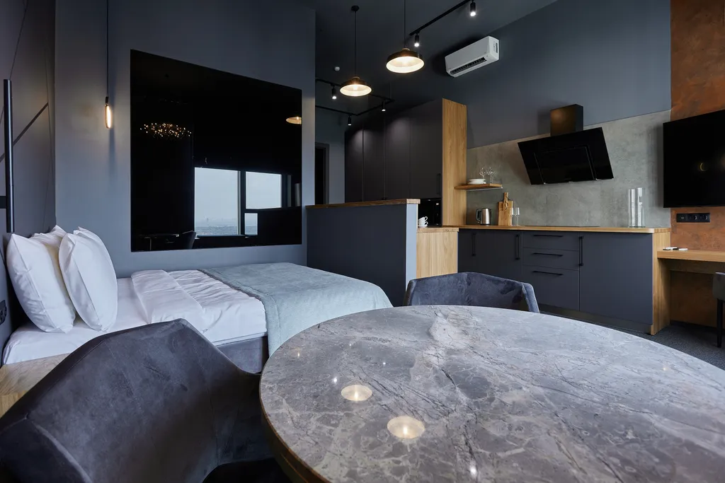 Квартира Квартира Дизайнерский лофт для двоих с ванной у окна и панорамным видом — Москва