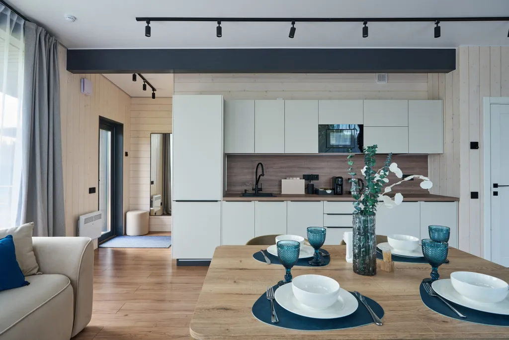 Коттедж Домик у реки в окружении сосен с камином, сауной и чаном — Семеновское