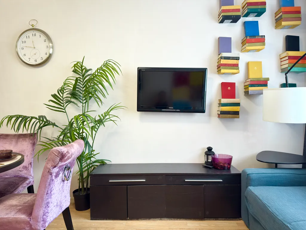 Семейная с камином