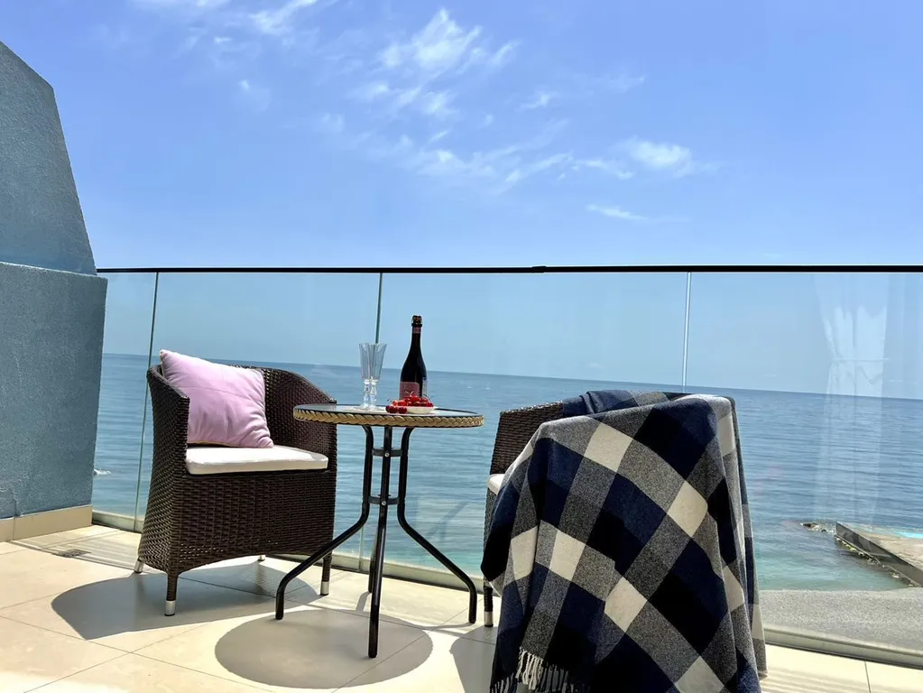 Уютная студия на берегу моря