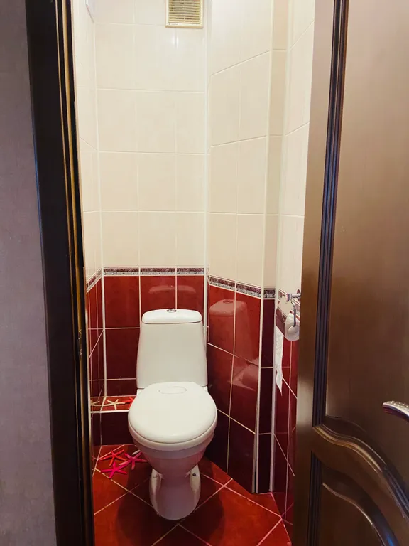 3-комнатная 8-миместная квартира в центре левобережья