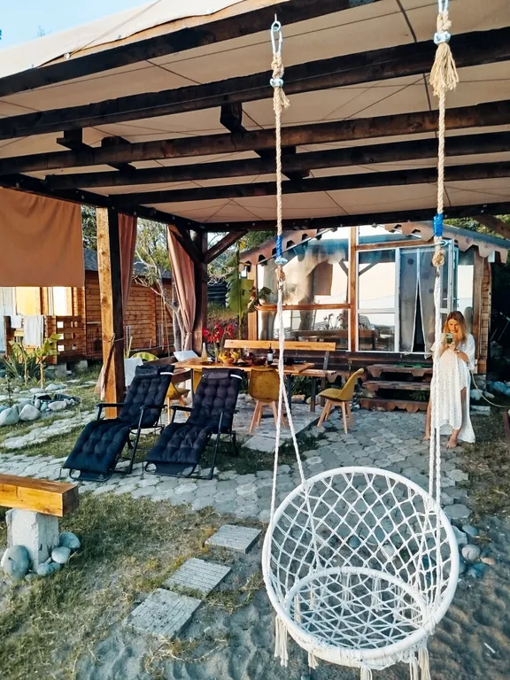 Коттедж Коттедж Бунгало на первой линии моря — Сухум