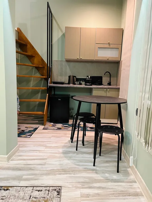 Квартира Двухъярусная студия в центре города. — Сухум