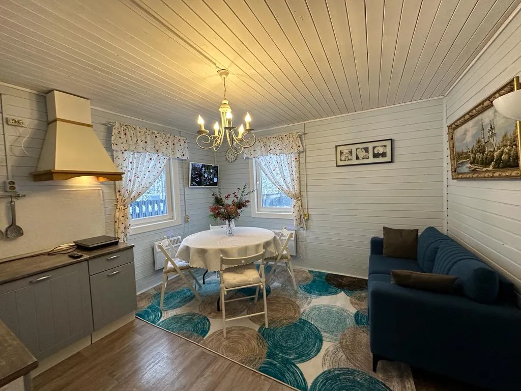 Дом на берегу озера