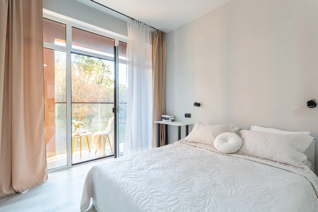 Студия Аллея 114 с балконом и видом на лесопарк