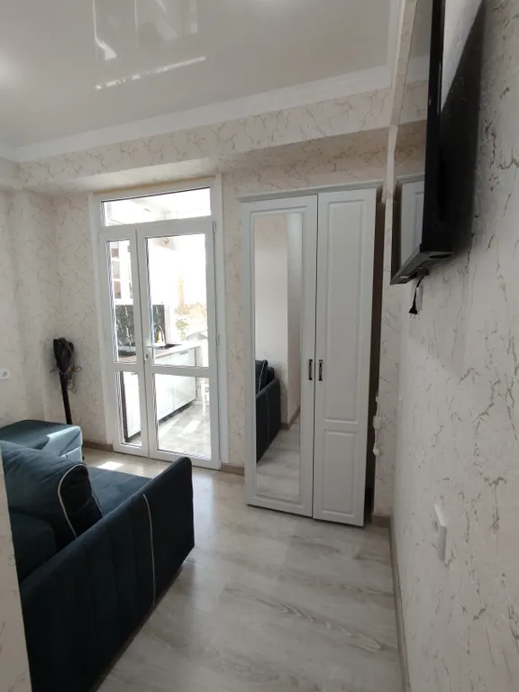 Уютная студия в центре города, рядом с морем и поющим фонтаном